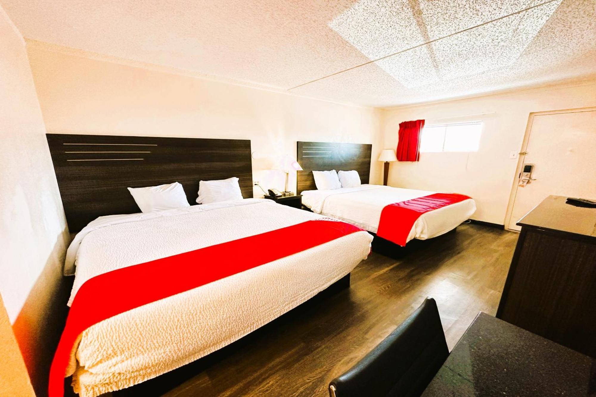 Oyo Hotel San Antonio Lackland Afb Seaworld Hwy 90 W Bagian luar foto