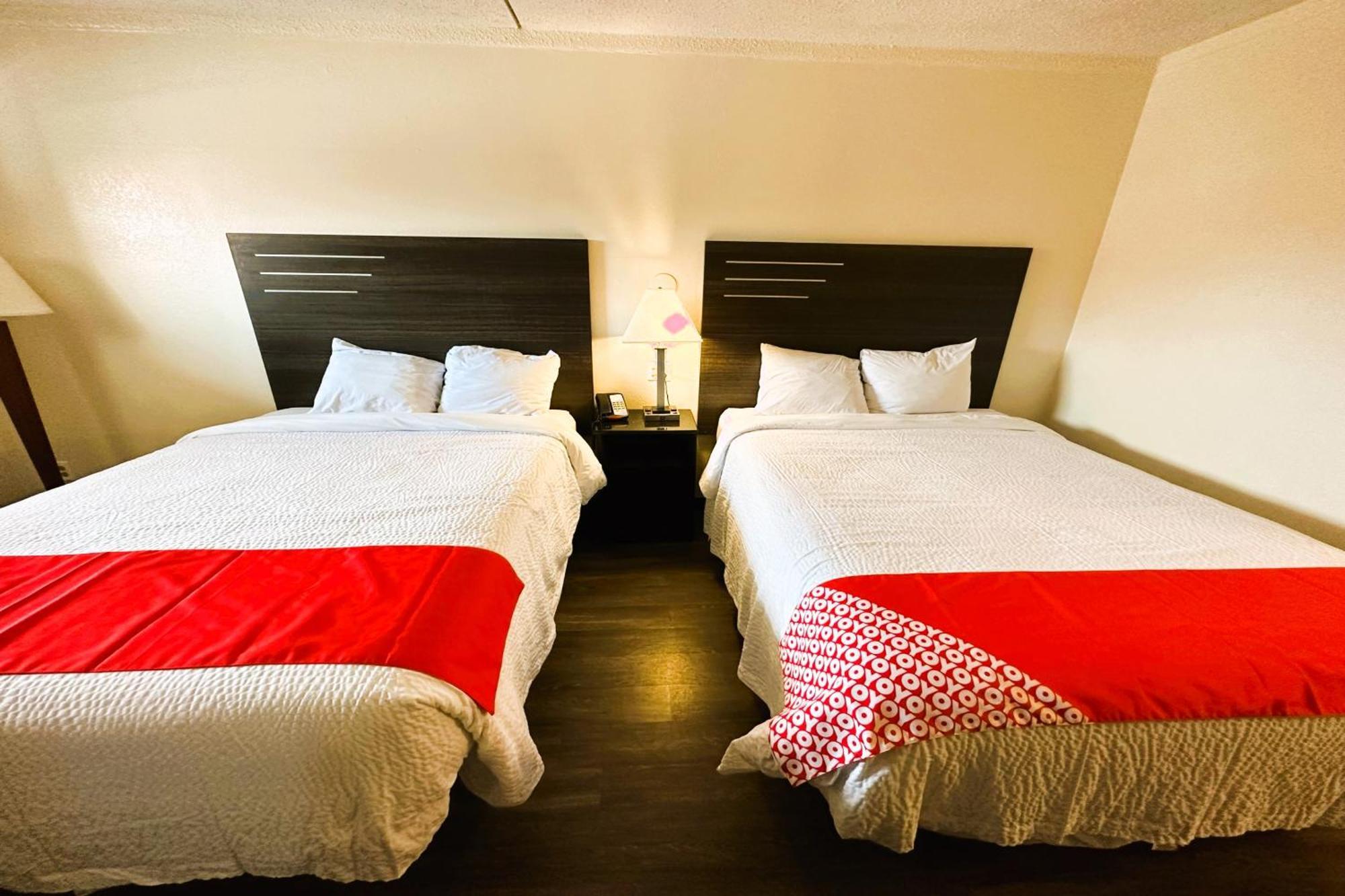 Oyo Hotel San Antonio Lackland Afb Seaworld Hwy 90 W Bagian luar foto